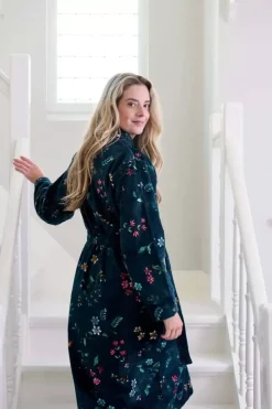 New Pip Studio Bademäntel Les Fleurs Dunkel Blau