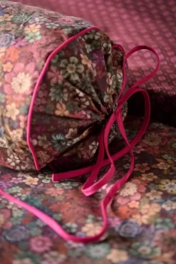 Best Pip Studio Nackenrolle Tutti I Fiori Dunkelrot