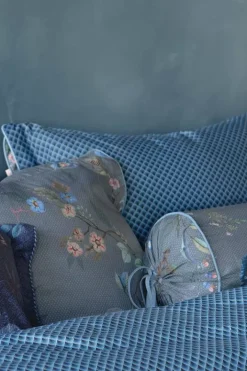 New Pip Studio Quadratisches Zierkissen Kawai Flower Blau