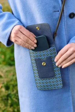Pip Studio Telefontasche Clover Blau