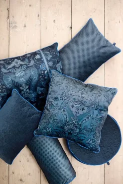 Hot Pip Studio Zierkissen Quadratisches Kyoto Festival Dunkel Blau